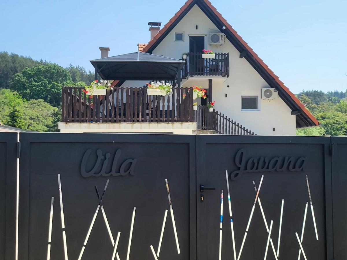 Vila Jovana Vrdnik Buitenkant foto